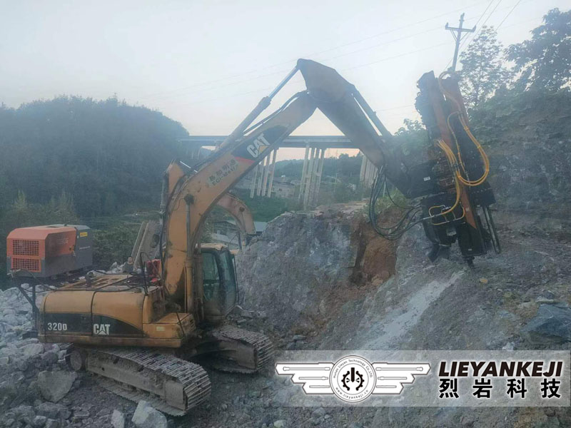 巖石劈裂機(jī) 巖石劈裂機(jī)